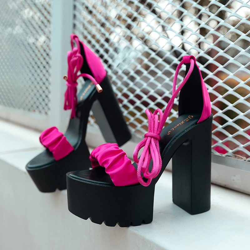 2022 Platform Ankle Wrap Fashionable Casual Women's Block High Heeled Summer Women's Sandals Shoes
2022 Platform Ankle Wrap Fashionable Casual Women's Block High Heeled Summer Women's Sandals Shoes