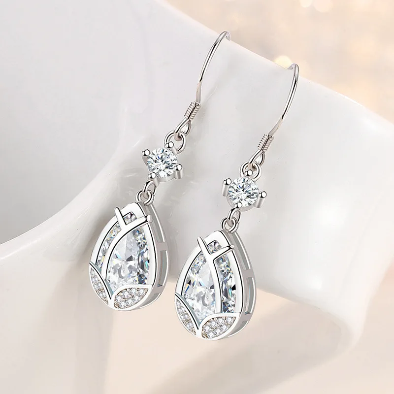 S925 Sterling Silver New 40MM Colorful Water Drop Zircon Earrings For Women Fashion Engagement Wedding Party Gift Jewelry
S925 Sterling Silver New 40MM Colorful Water Drop Zircon Earrings For Women Fashion Engagement Wedding Party Gift Jewelry
