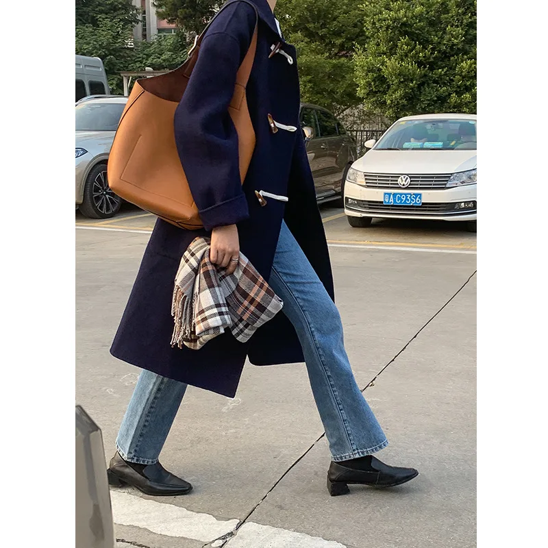 Handmade Double-sided Cashmere Buckle Woolen Coat Long Temperament Loose Jacket
Handmade Double-sided Cashmere Buckle Woolen Coat Long Temperament Loose Jacket