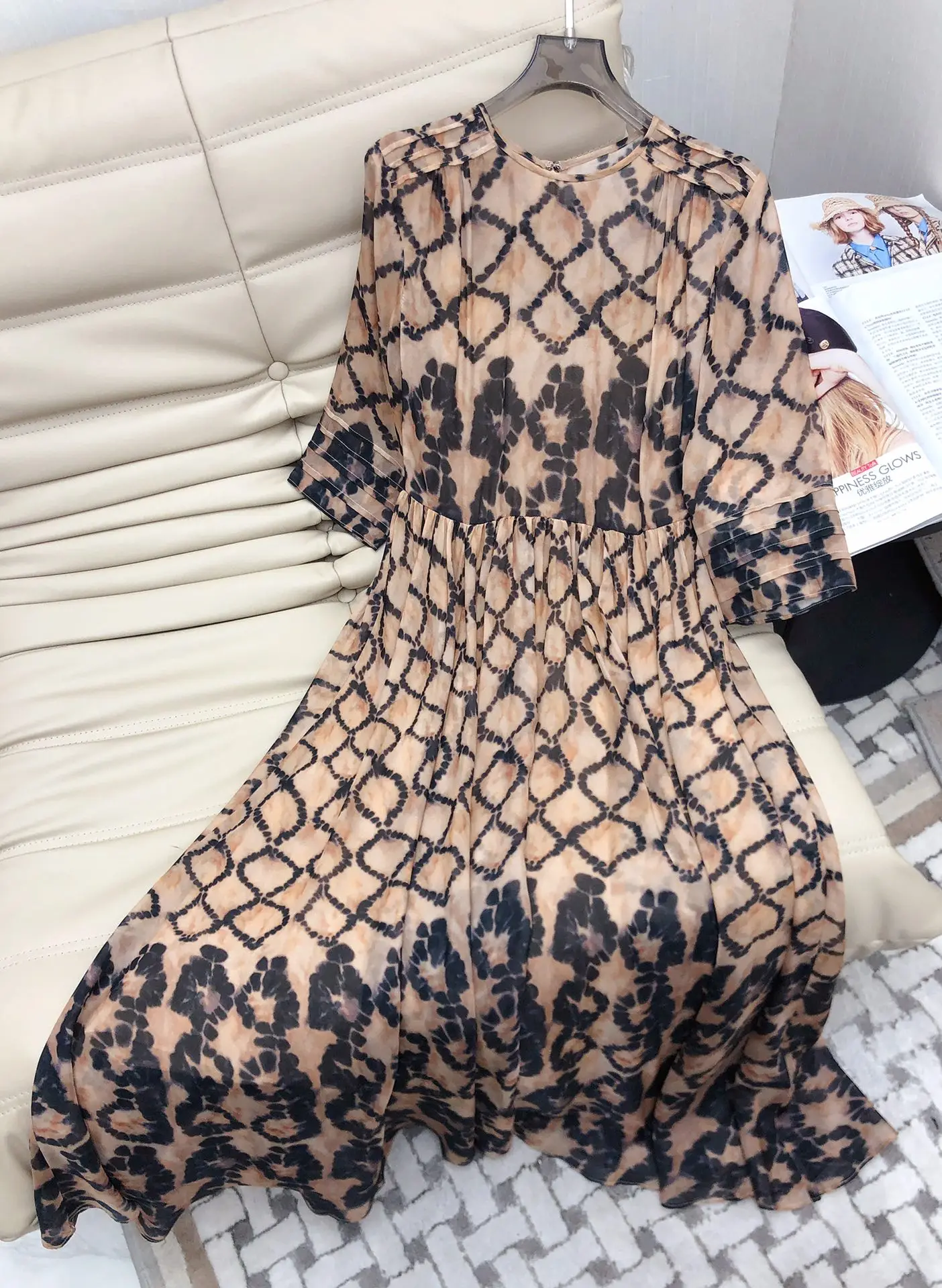 Новинка весна-лето 2023 женская одежда платье с круглым вырезом 0822
Новинка весна-лето 2023 женская одежда платье с круглым вырезом 0822