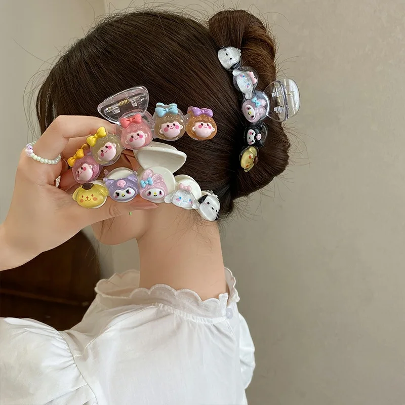 New Sanrio Hair Clip Kawaii Mymelody Kuromi Fine Flash Transparent Cartoon Shark Clip Cute Girl Heart Ponytail Hairpins 
New Sanrio Hair Clip Kawaii Mymelody Kuromi Fine Flash Transparent Cartoon Shark Clip Cute Girl Heart Ponytail Hairpins