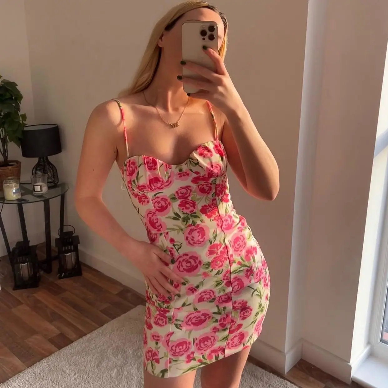 JUNWU Za Summer Women's Pink Flower Print Adjustable Straps Off-the-shoulder Bag Hip Mini Dress Sexy Sweet Girly Style
JUNWU Za Summer Women's Pink Flower Print Adjustable Straps Off-the-shoulder Bag Hip Mini Dress Sexy Sweet Girly Style