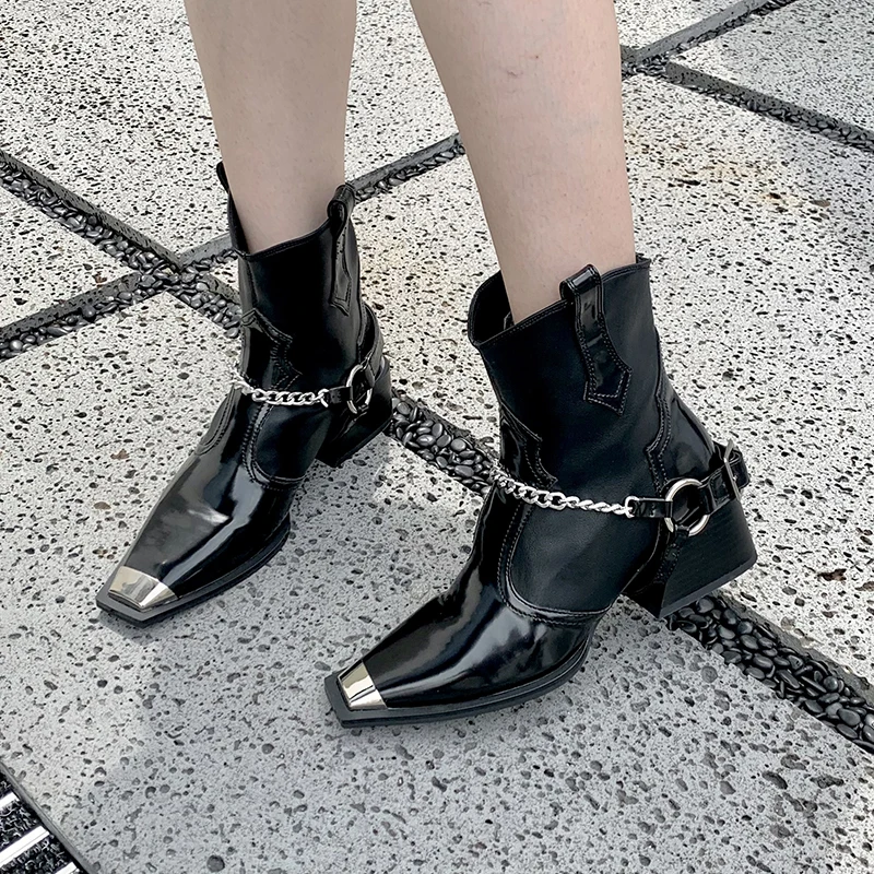 Patent Leather Women Ankle Boots Square Toe Thick Mid Heels Metal Chain Belt Buckle Short Winter Botas Western Booties 35-39
Patent Leather Women Ankle Boots Square Toe Thick Mid Heels Metal Chain Belt Buckle Short Winter Botas Western Booties 35-39