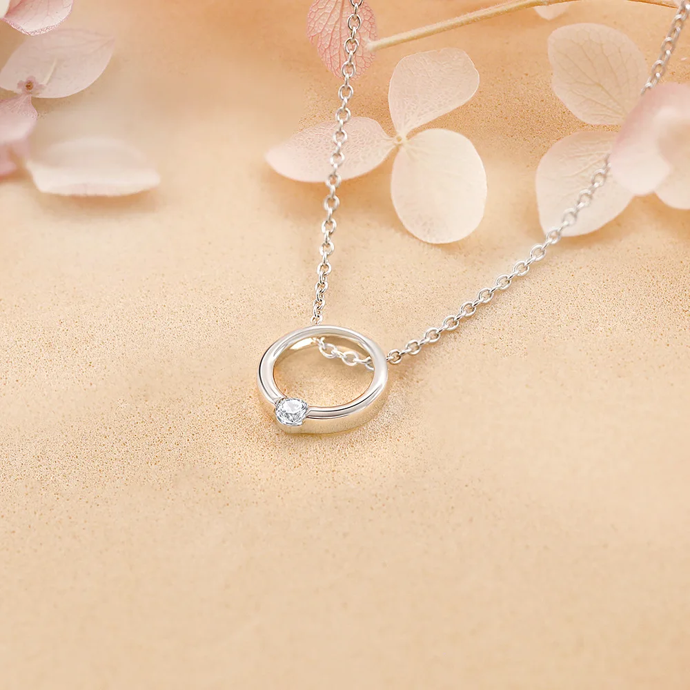 New fashion trend s925 silver inlaid 5A zircon ladies personality design light simple clavicle chain flash diamond ring pendant
New fashion trend s925 silver inlaid 5A zircon ladies personality design light simple clavicle chain flash diamond ring pendant