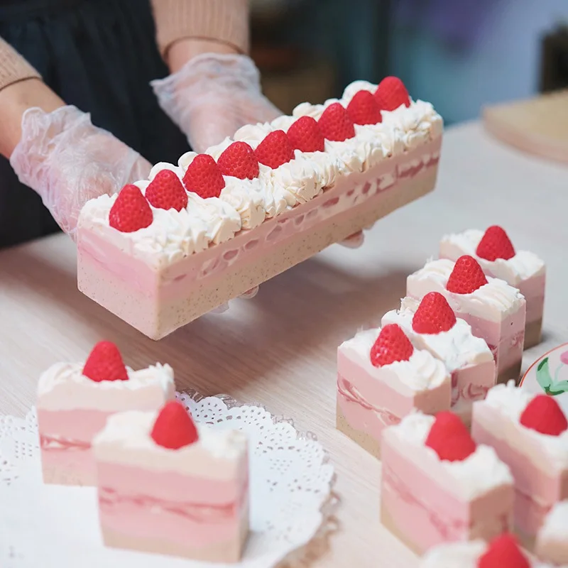 3Pcs Handmade Soap Strawberry Cake Wedding with Hand Washing Plant Essential Oil Soap
3Pcs Handmade Soap Strawberry Cake Wedding with Hand Washing Plant Essential Oil Soap