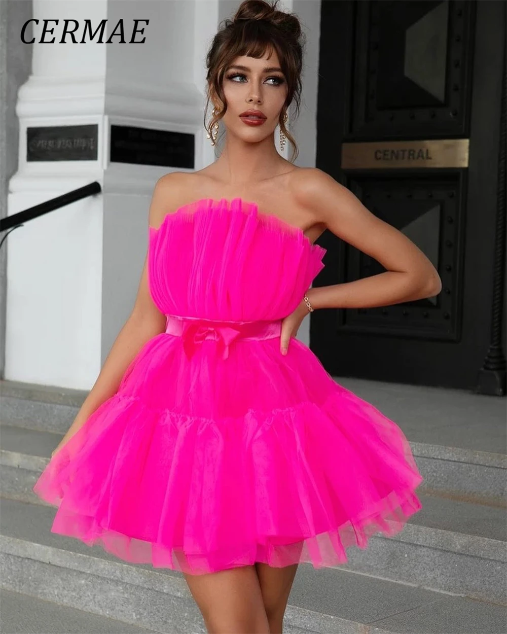 Fashion Tulle Dresses Strapless Hot Pink Ball Gown Knee Bow Mini Gowns For Party Short Extra Puffy Lush Girl Dress Club
Fashion Tulle Dresses Strapless Hot Pink Ball Gown Knee Bow Mini Gowns For Party Short Extra Puffy Lush Girl Dress Club