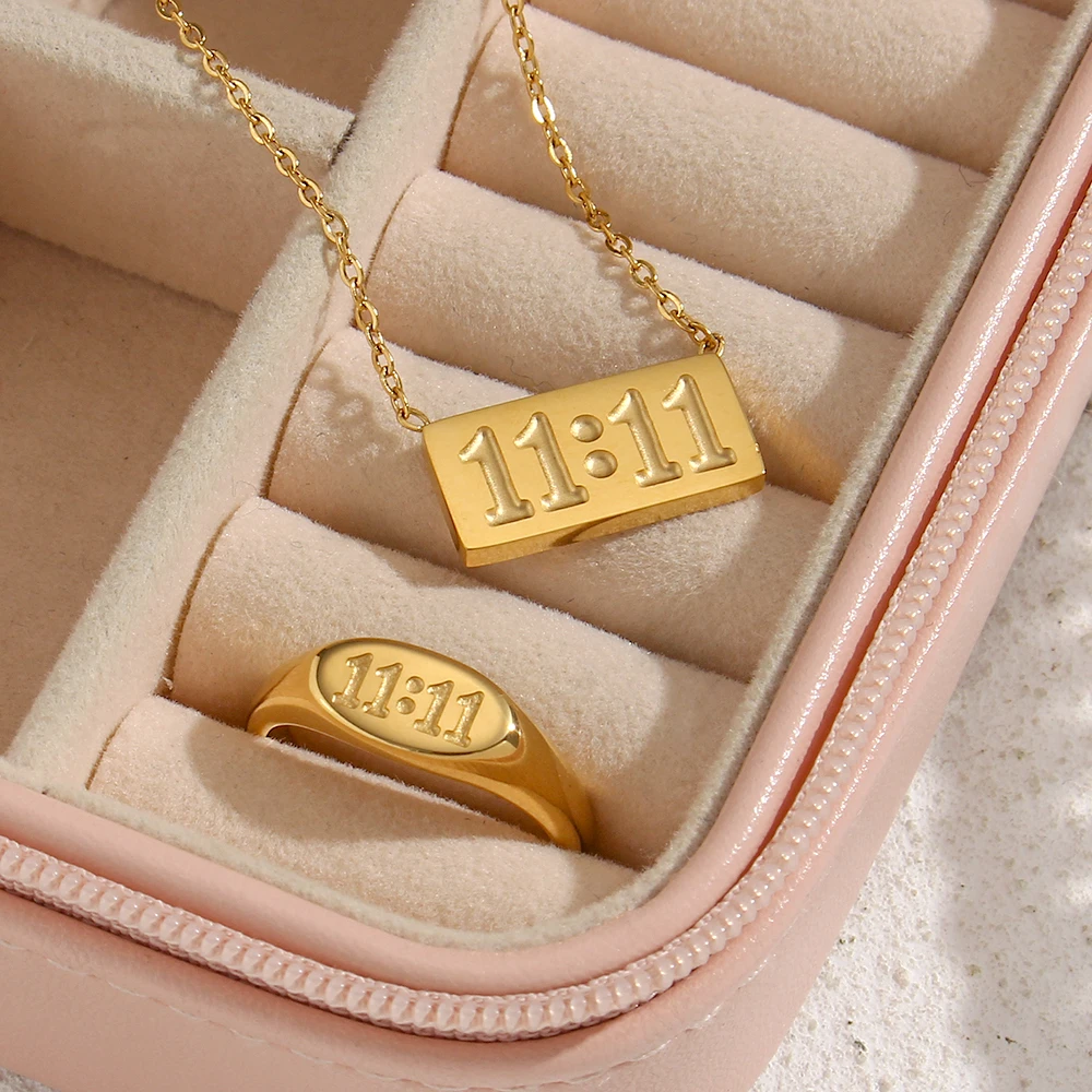 Minimalist 11:11 Angel Number Engraved Necklace for Women Girls Gold Plated Stainless Steel Necklaces Tarnish Free Jewelry
Minimalist 11:11 Angel Number Engraved Necklace for Women Girls Gold Plated Stainless Steel Necklaces Tarnish Free Jewelry