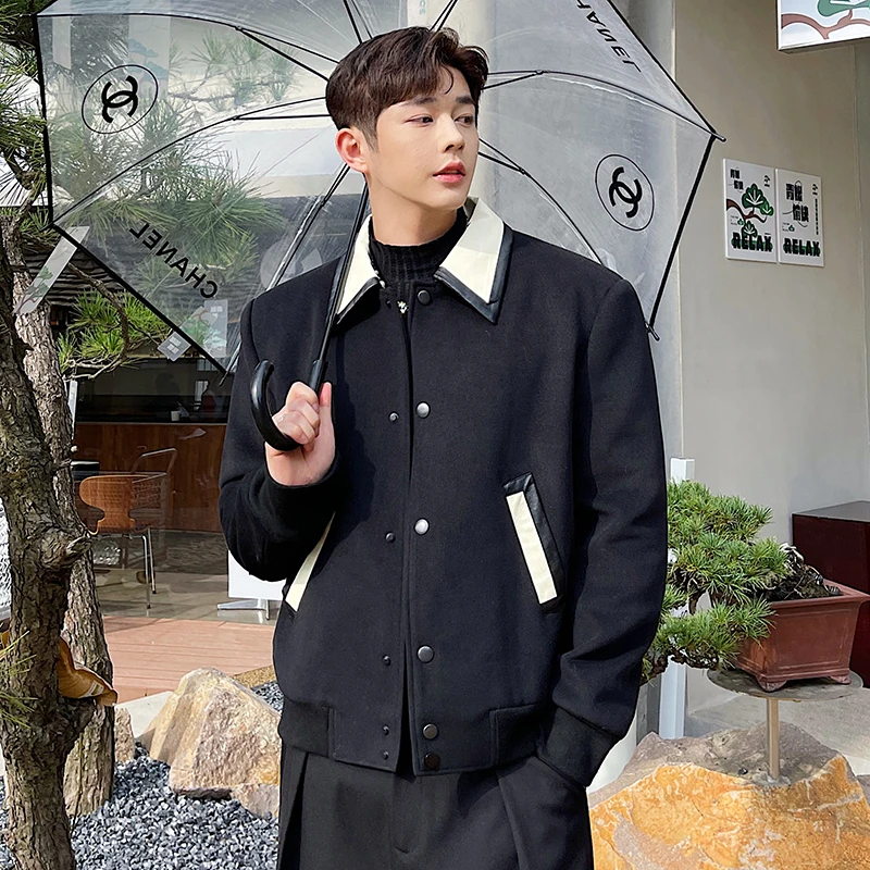 2022 Korean Spring Short Woolen Coat Men Warm Fashion Patchwork Casual Cloth Jacket Men Streetwear Loose Woolen Coat B270
2022 Korean Spring Short Woolen Coat Men Warm Fashion Patchwork Casual Cloth Jacket Men Streetwear Loose Woolen Coat B270