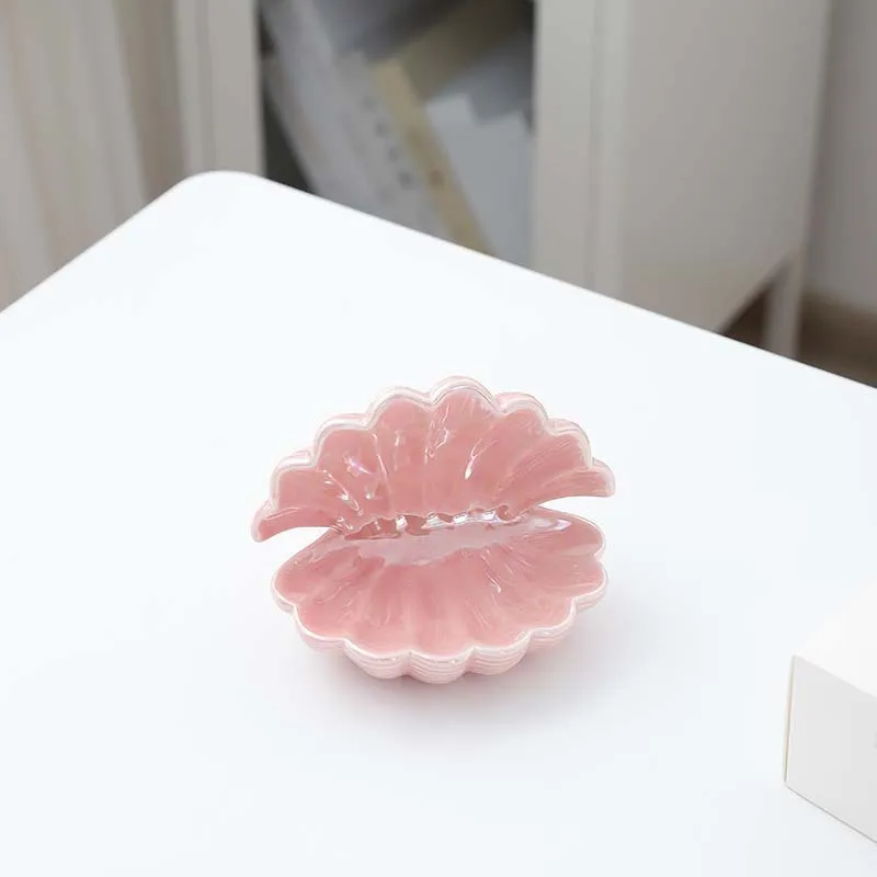 Керамическая ракушка для украшений
Керамическая ракушка для украшений