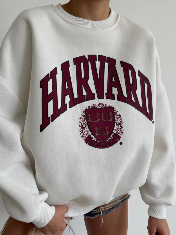 Толстовка женская оверсайз с круглым вырезом и принтом букв
Толстовка женская оверсайз с круглым вырезом и принтом букв