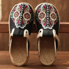 Fashion Slippers Wear Cloth Shoes Antique Embroidered Slippers Women A Slip-on Hand-made Black Slippers