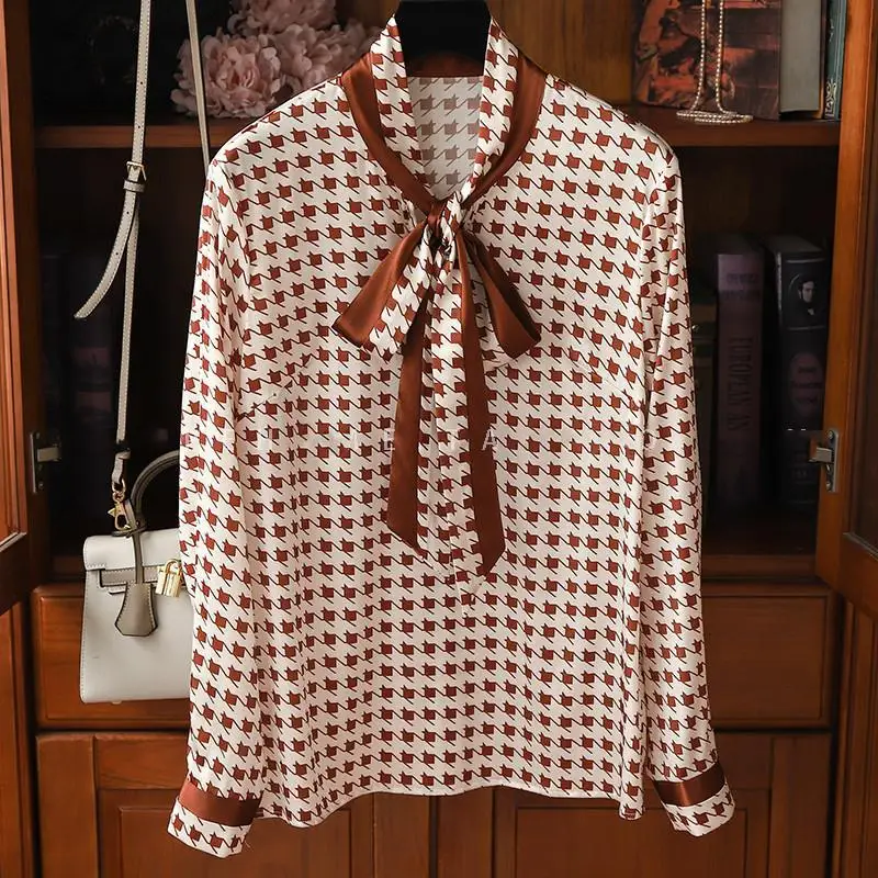 Fashion Woman Blouse 2023 Temperament Thousand Bird Check Ribbon Color Shirt with Long Sleeve Camisas De Mujer
Fashion Woman Blouse 2023 Temperament Thousand Bird Check Ribbon Color Shirt with Long Sleeve Camisas De Mujer