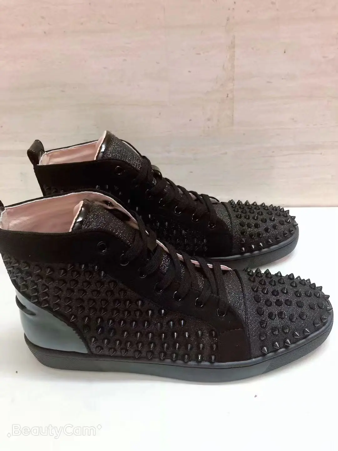 Brand Real Leather Red Soled Men's Women's Rhinestone Rivets Shoes Flats Casual Sneakers Designer Unisex
Brand Real Leather Red Soled Men's Women's Rhinestone Rivets Shoes Flats Casual Sneakers Designer Unisex