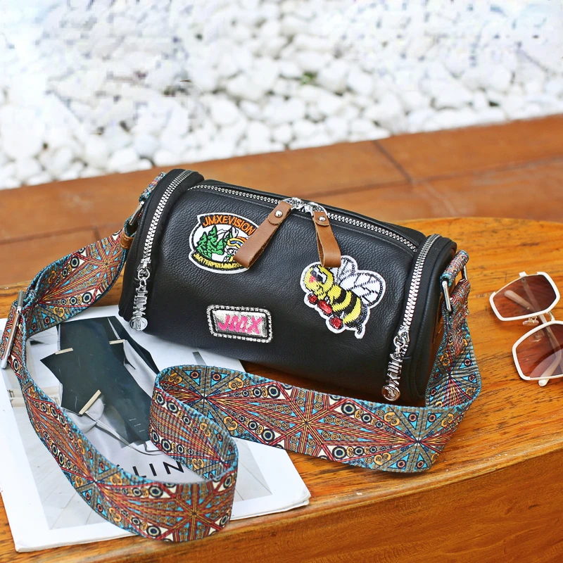 Female Baguette Real Leather Women's Bag Fashion Small Purses and Handbags Wide Shoulder Strap Messenger Bag
Female Baguette Real Leather Women's Bag Fashion Small Purses and Handbags Wide Shoulder Strap Messenger Bag