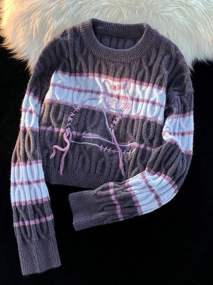 Осенне-зимние свитера в полоску контрастных цветов с мультяшной вышивкой Женский приталенный укороченный топ в стиле преппи для женщин 2022
Осенне-зимние свитера в полоску контрастных цветов с мультяшной вышивкой Женский приталенный укороченный топ в стиле преппи для женщин 2022