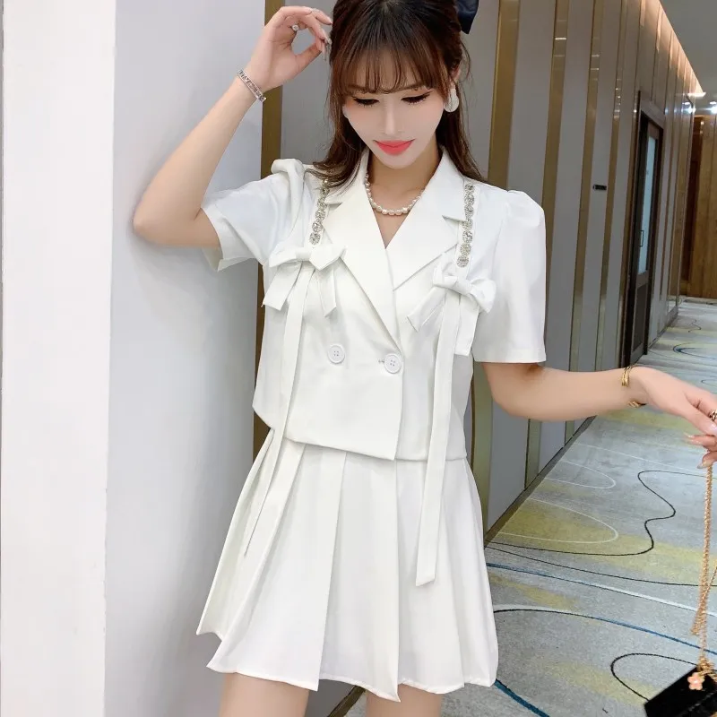 Elegant Temperament 2 Pieces Set Women's Summer Fashion Bow Puff Sleeve Short Blazer Coat + Pleated Mini Skirt Sweet Suit
Elegant Temperament 2 Pieces Set Women's Summer Fashion Bow Puff Sleeve Short Blazer Coat + Pleated Mini Skirt Sweet Suit