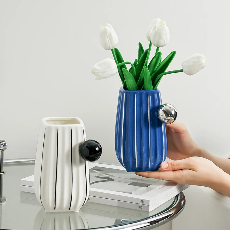 Ceramic Small Vase Black and Simple Striped Dried Flower Vase Living Room Flower Arrangement Creative Ornaments Home Decorations
Ceramic Small Vase Black and Simple Striped Dried Flower Vase Living Room Flower Arrangement Creative Ornaments Home Decorations