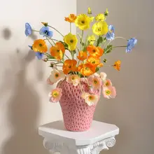 Pink girl heart strawberry shaped ceramic vase living room decoration Nordic style home decoration vase