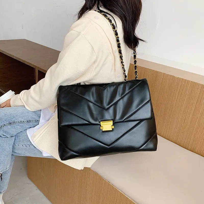 High Capacity PU Leather Women Shoulder Crossbody Bags 2021 New Chain Vintage Handbags Ladies Casual Totes Female Purses
High Capacity PU Leather Women Shoulder Crossbody Bags 2021 New Chain Vintage Handbags Ladies Casual Totes Female Purses