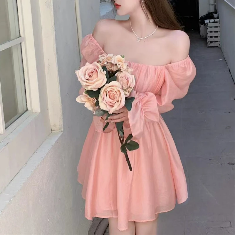 Pink Sweet Elegant Princess Dress Women Casual Korean Slim Long Sleeve Fairy Dress Female Backless Design Vintage Dress 2021 New
Pink Sweet Elegant Princess Dress Women Casual Korean Slim Long Sleeve Fairy Dress Female Backless Design Vintage Dress 2021 New