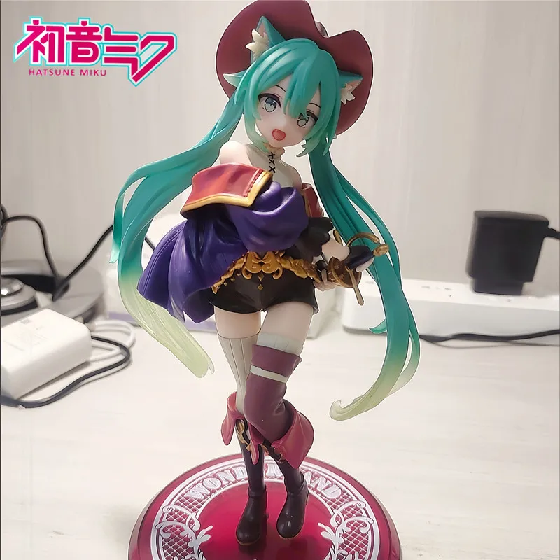 Original Taito Hatsune Miku Figure Wonderland Piapro Miku Puss In Boots Anime Decorations Action Model Collectible Gift Toys
Original Taito Hatsune Miku Figure Wonderland Piapro Miku Puss In Boots Anime Decorations Action Model Collectible Gift Toys