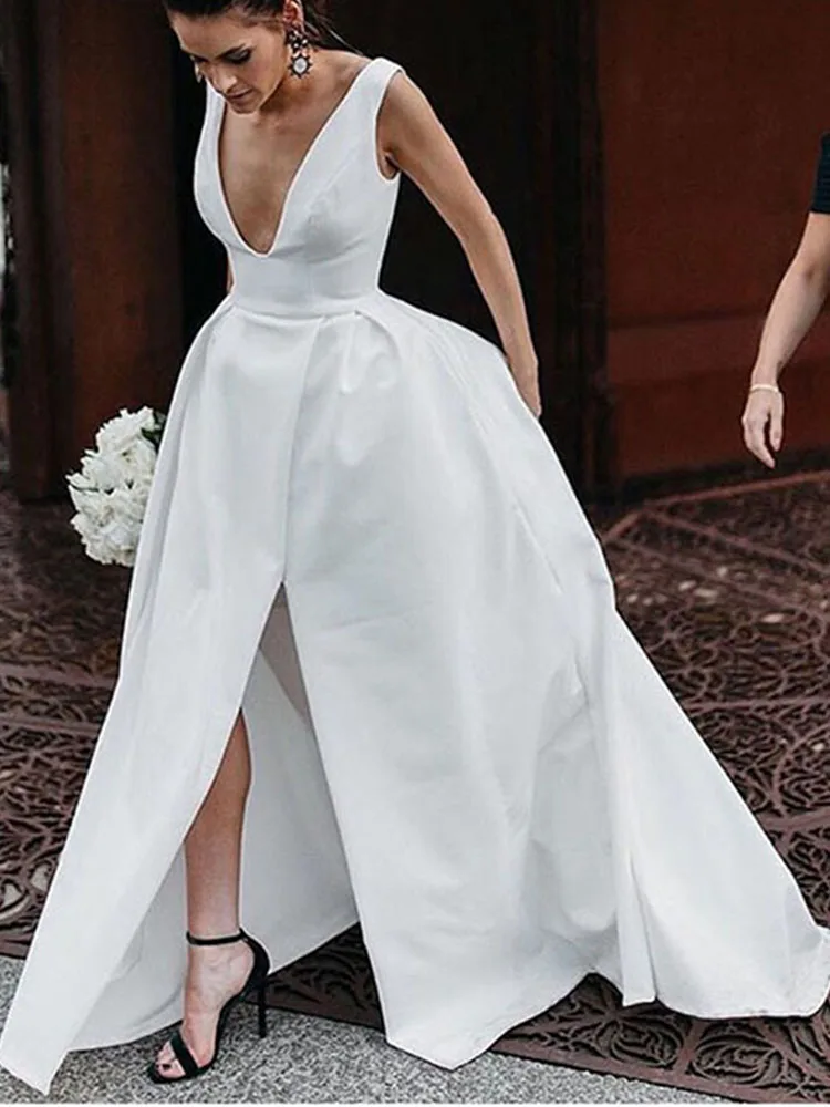 Deep V-Neck Bride Dress Sleeveless High Side Slit Wedding Dresses Sexy Backless Satin Train Vestido De Novia
Deep V-Neck Bride Dress Sleeveless High Side Slit Wedding Dresses Sexy Backless Satin Train Vestido De Novia