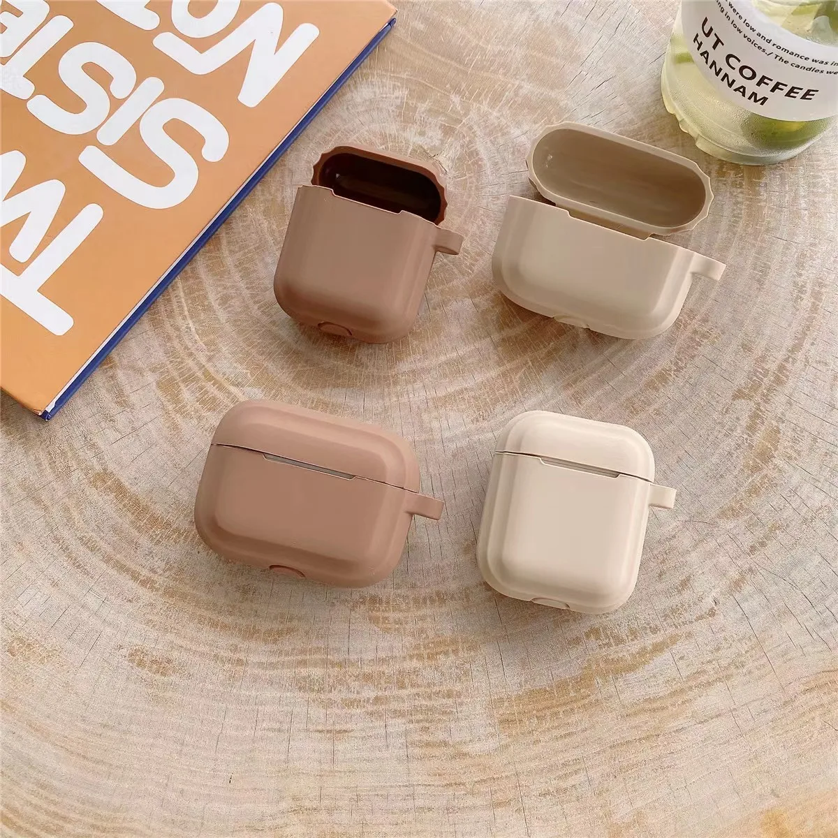 Simple and gentleKeychain Earphone Soft case For Apple Airpods 1 2 Pro 3 Wireless Headset Box Cover
Simple and gentleKeychain Earphone Soft case For Apple Airpods 1 2 Pro 3 Wireless Headset Box Cover