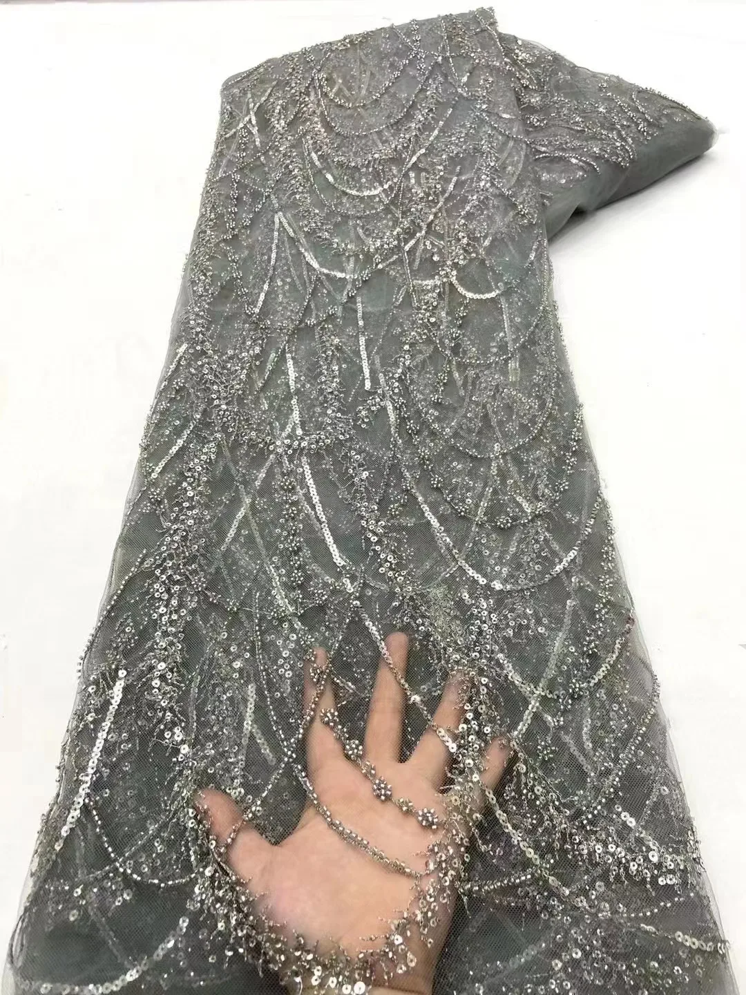 2023 Luxury Sequins Lace Fabrics High Quality African Beaded Tulle Fabric Embroidery Lace with beads for Wedding dress
2023 Luxury Sequins Lace Fabrics High Quality African Beaded Tulle Fabric Embroidery Lace with beads for Wedding dress