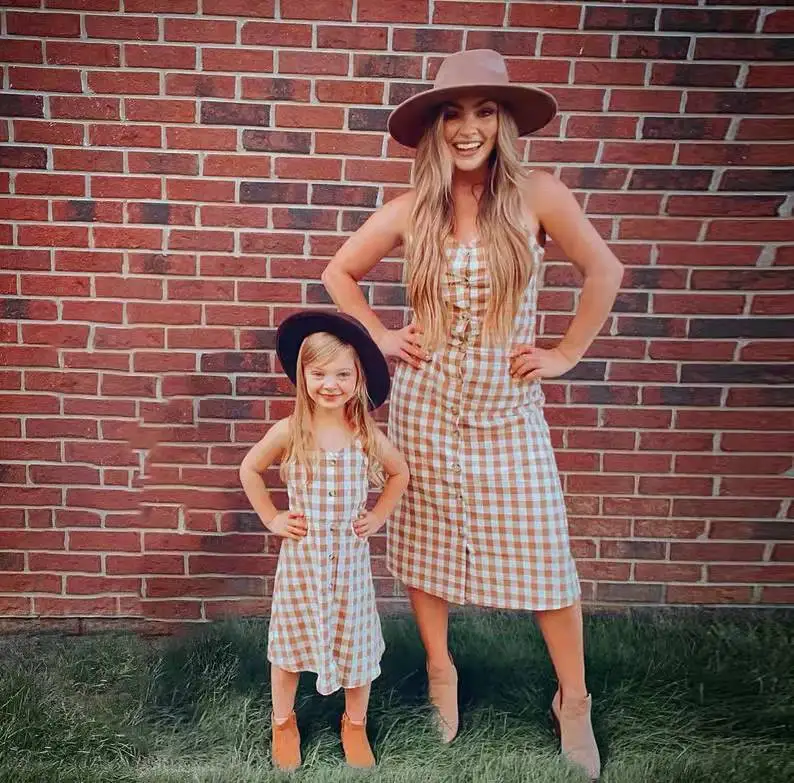 2022 Plaid Mother Daughter Matching Dresses Family Set Tank Mom Mum Baby Mommy and Me Clothes Fashion Women Girls Dress Summer
2022 Plaid Mother Daughter Matching Dresses Family Set Tank Mom Mum Baby Mommy and Me Clothes Fashion Women Girls Dress Summer