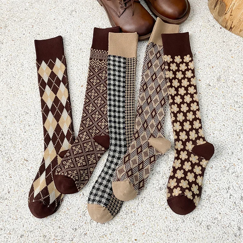 Socks female autumn and winter calf socks Japanese retro double needle double road diamond lattice stockings wholesale
Socks female autumn and winter calf socks Japanese retro double needle double road diamond lattice stockings wholesale
