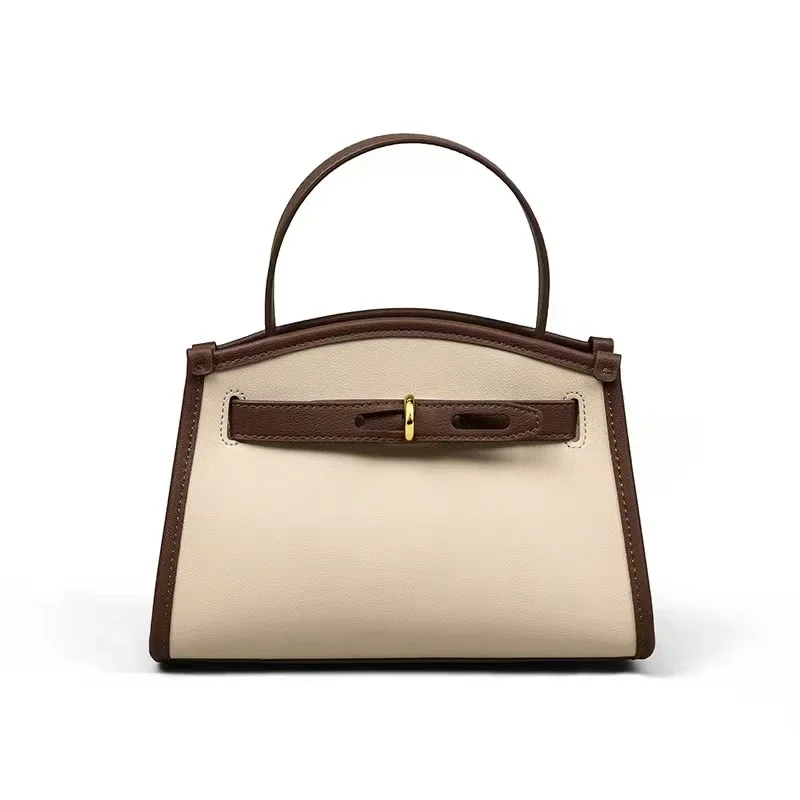 Noble lady 2022 new niche Design Handbag high texture Leather Messenger single shoulder cow leather bag
Noble lady 2022 new niche Design Handbag high texture Leather Messenger single shoulder cow leather bag