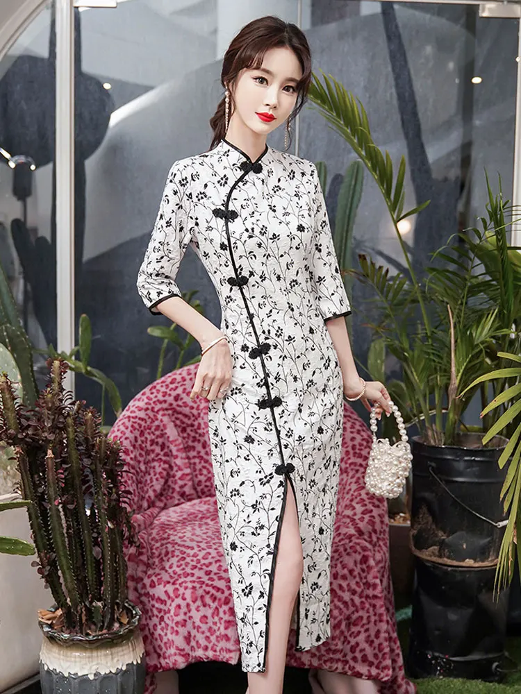 Summer new women's dress Chinese style art printing slit half high collar long dress young girl slim dress
Summer new women's dress Chinese style art printing slit half high collar long dress young girl slim dress