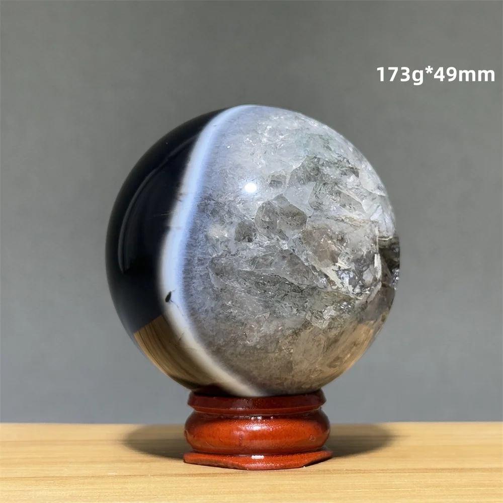 Черный агатовый шар для дома
Черный агатовый шар для дома