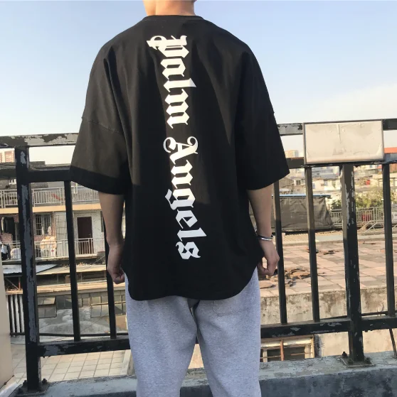 Palm Angels 21ss Men and Women Lovers Letter Foam Print Bat Sleeve Drop Shoulder T-Shirt Loose Short Sleeve
Palm Angels 21ss Men and Women Lovers Letter Foam Print Bat Sleeve Drop Shoulder T-Shirt Loose Short Sleeve