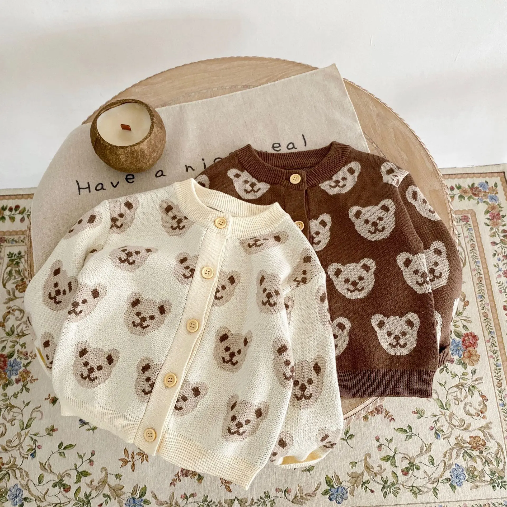 2023 Autumn Baby Children Sweater 0-3 Years Old Boys And Girls Baby Bear Jacquard Knitted Long Sleeve Sweater Coat Cardigan
2023 Autumn Baby Children Sweater 0-3 Years Old Boys And Girls Baby Bear Jacquard Knitted Long Sleeve Sweater Coat Cardigan