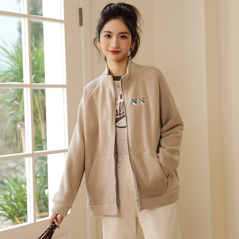 2022 Winter Women Corduroy Jacket Vintage Velvet Casual Outwear Fashion Thick Warm Soft Clothes Loose zipper Cardigan Outerwear
2022 Winter Women Corduroy Jacket Vintage Velvet Casual Outwear Fashion Thick Warm Soft Clothes Loose zipper Cardigan Outerwear