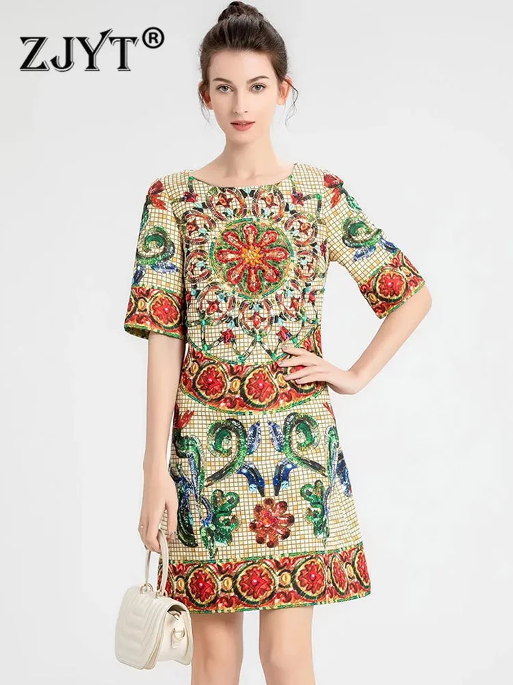 ZJYT Retro Fashion Women's Short Sleeve Print Vintage Runway Dress for Summer 2022 New Designer Beading Casual Mini Vestidos
ZJYT Retro Fashion Women's Short Sleeve Print Vintage Runway Dress for Summer 2022 New Designer Beading Casual Mini Vestidos
