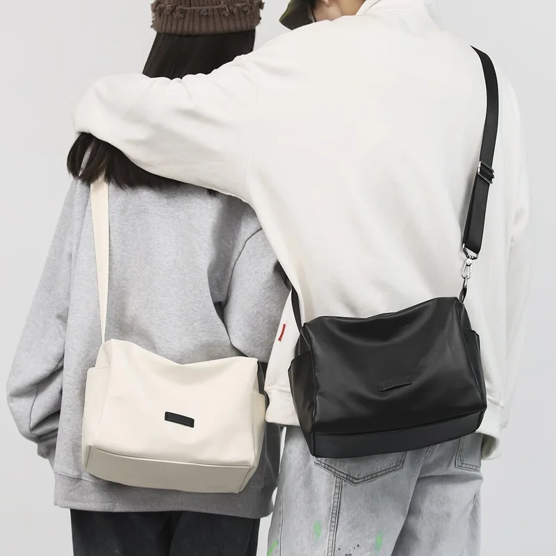 Korean Men Women Shoulder Crossbody Book Bag Pu Leather Fashion Students Messenger Bag for School 2022 Large Unisex Handbags
Korean Men Women Shoulder Crossbody Book Bag Pu Leather Fashion Students Messenger Bag for School 2022 Large Unisex Handbags