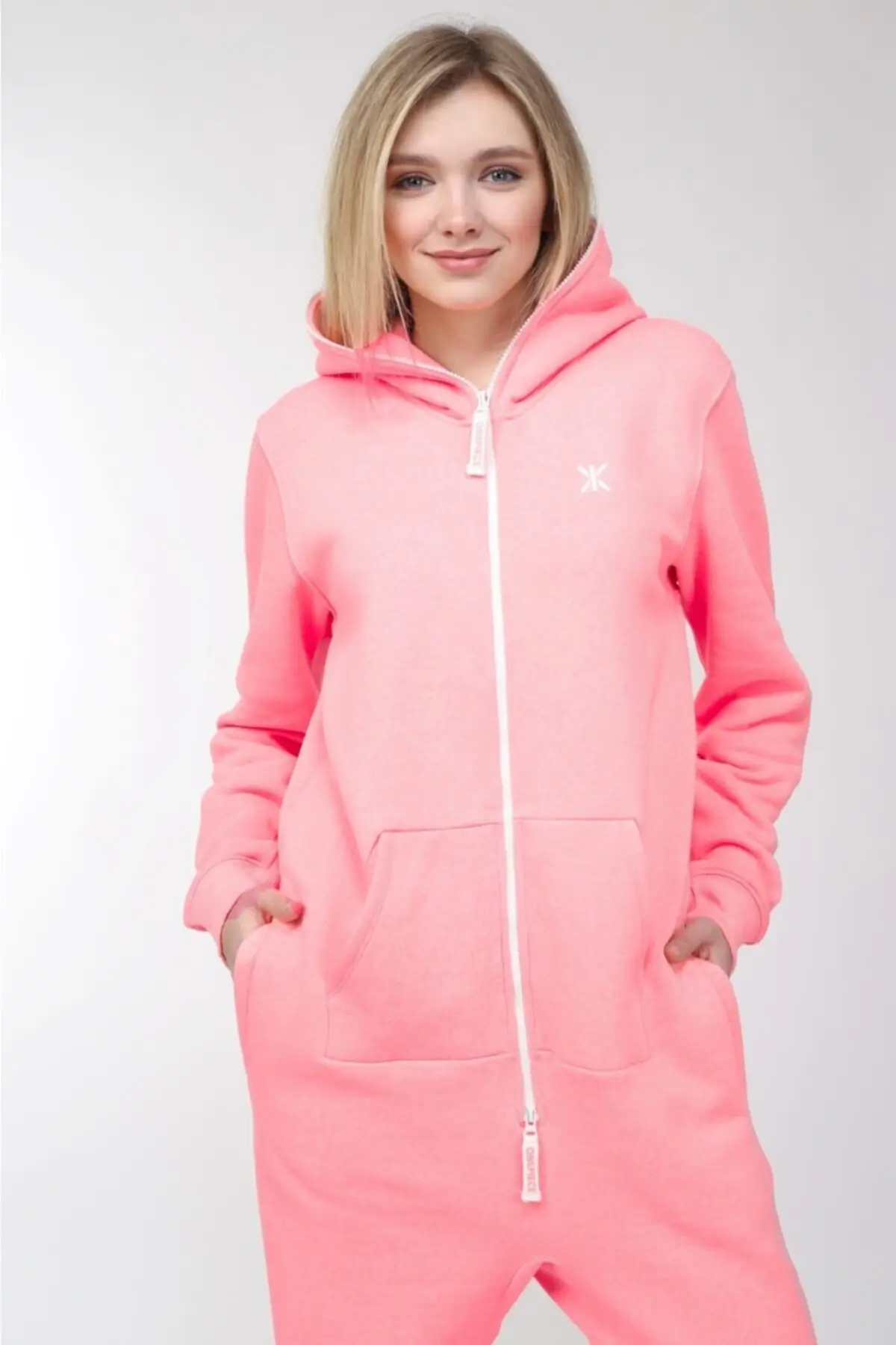 Women's Overalls Special Thread Fabric Raised Inside Hood With Zipper Up To The End Design Jumpsuit Fashion Hot
Women's Overalls Special Thread Fabric Raised Inside Hood With Zipper Up To The End Design Jumpsuit Fashion Hot