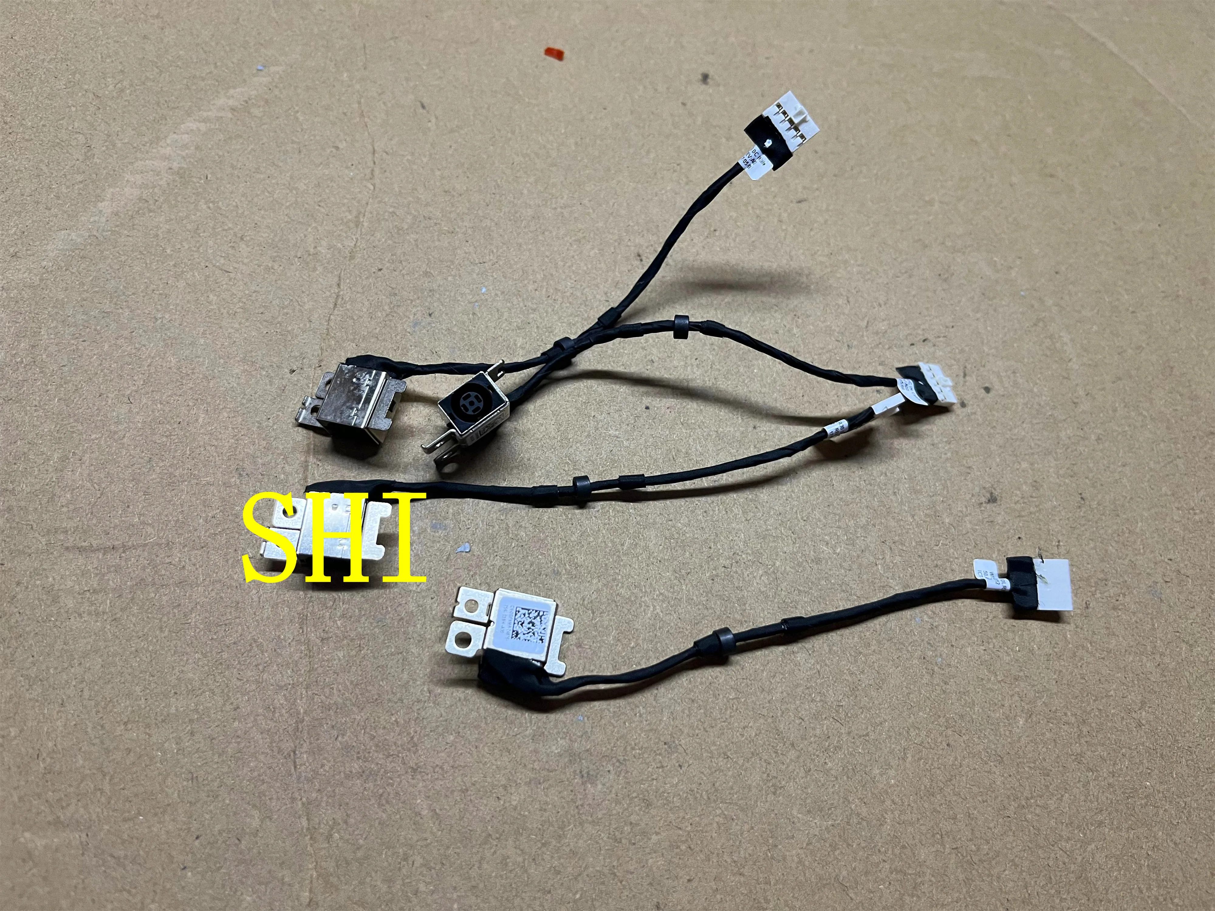 Новинка оригинальный подлинный блок питания постоянного тока 0GFNMP для ноутбука Dell Latitude 3340 GFNMP 50.4oa05.011 Бесплатная доставка
Новинка оригинальный подлинный блок питания постоянного тока 0GFNMP для ноутбука Dell Latitude 3340 GFNMP 50.4oa05.011 Бесплатная доставка