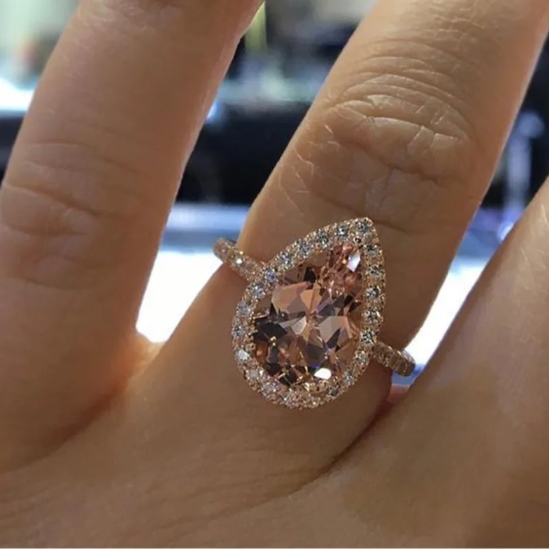 Fashion Creative Zircon Ring Romantic Couple Engagement Ring Luxury Jewelry Rings for Women Wedding Engagement Anniversary Gift
Fashion Creative Zircon Ring Romantic Couple Engagement Ring Luxury Jewelry Rings for Women Wedding Engagement Anniversary Gift