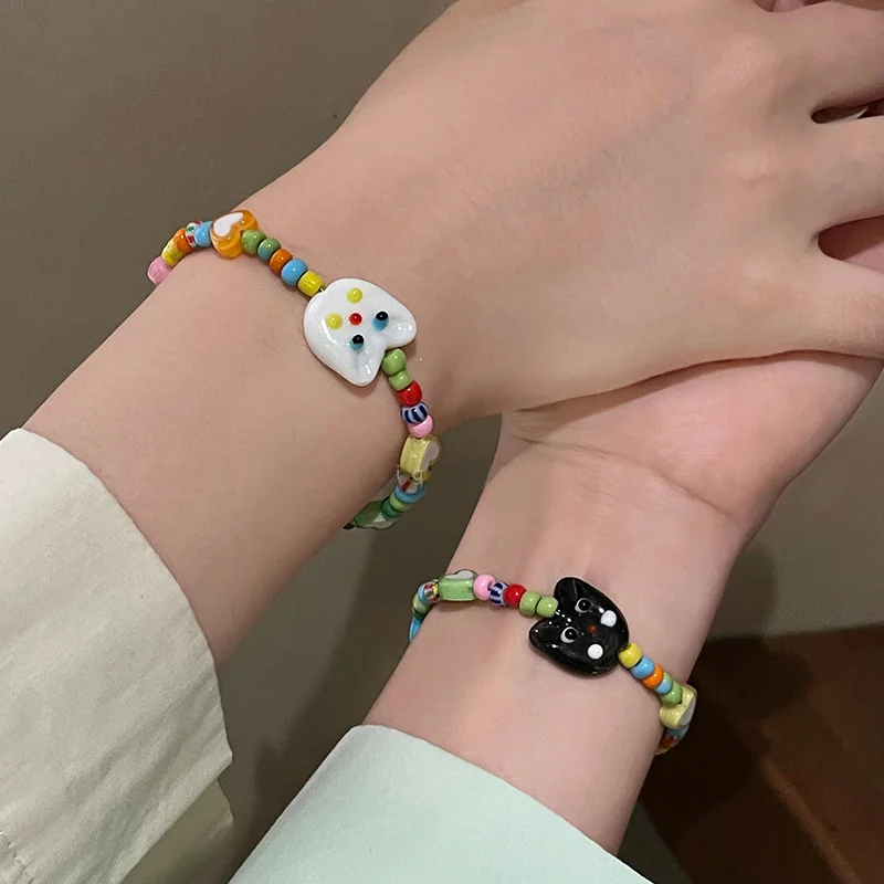 2022 New Geometric Cat Black and White Bracelet Fashion Niche Design Cartoon Color Love Beaded Couple Bracelet Party Jewelry
2022 New Geometric Cat Black and White Bracelet Fashion Niche Design Cartoon Color Love Beaded Couple Bracelet Party Jewelry