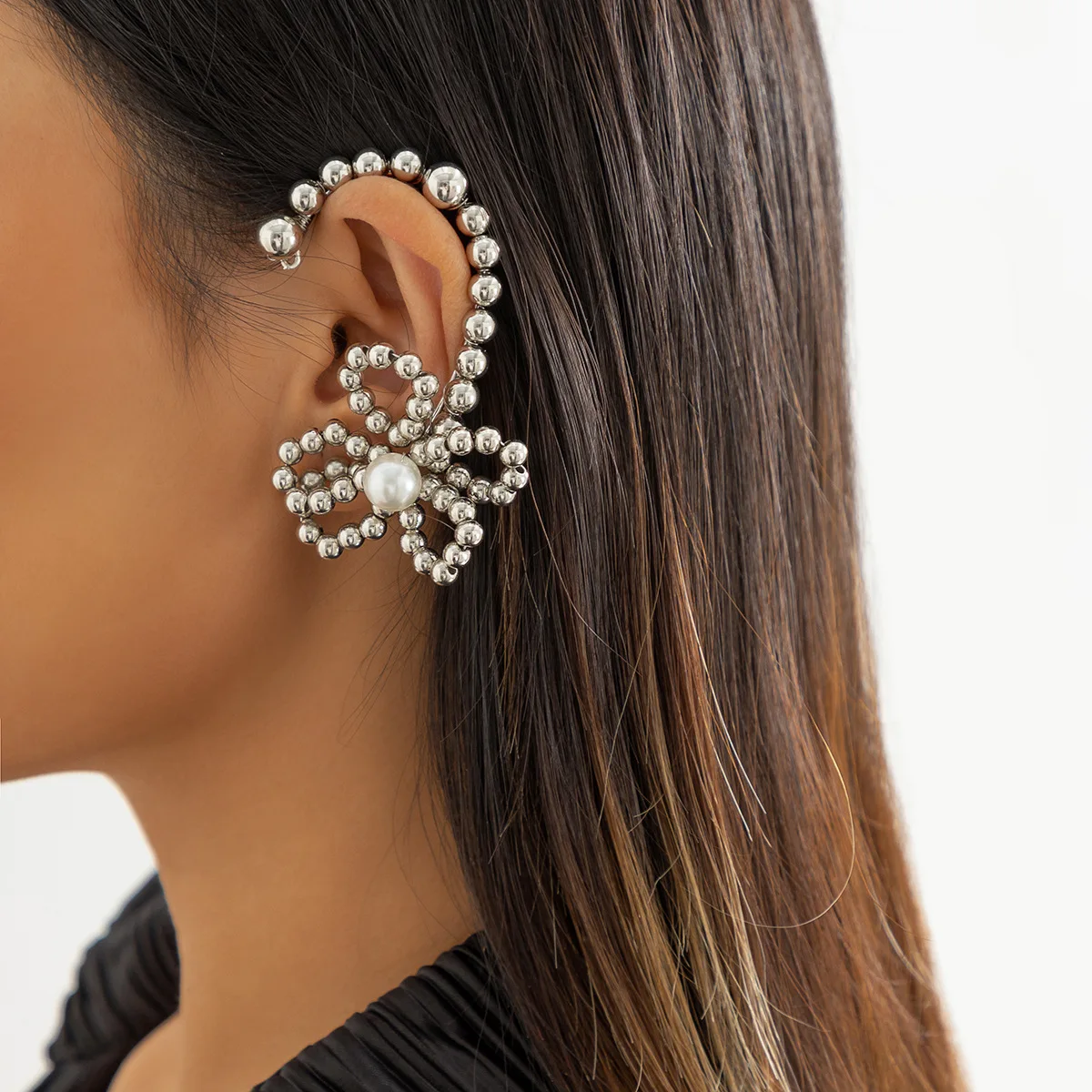 Bohemia New Pearl Metal Beaded Handmade Non Piercing Clip On Earring for Women Female Earring Cuff
Bohemia New Pearl Metal Beaded Handmade Non Piercing Clip On Earring for Women Female Earring Cuff