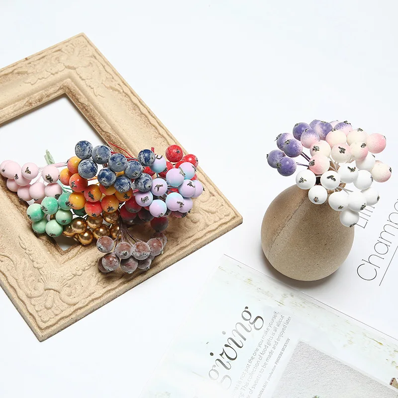 2bunches Simulated Blueberry Bundle Holiday Wedding Marry Party Day Gift Box Garland Gardening Home Decoration
2bunches Simulated Blueberry Bundle Holiday Wedding Marry Party Day Gift Box Garland Gardening Home Decoration