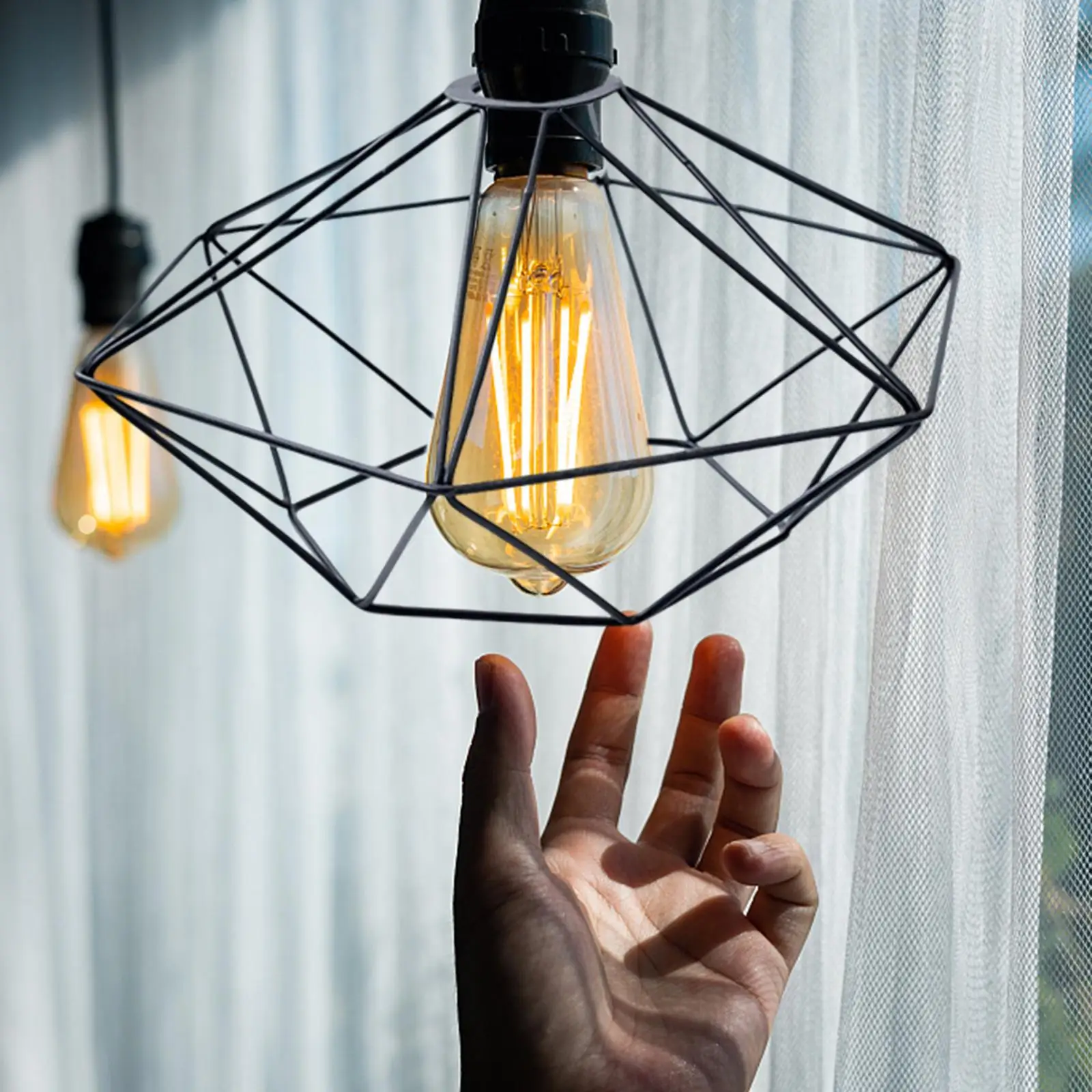 Wire Cage Lamp Shades Retro Light Cover Lampshade Guard for Pendant Lights Wall Lamp
Wire Cage Lamp Shades Retro Light Cover Lampshade Guard for Pendant Lights Wall Lamp