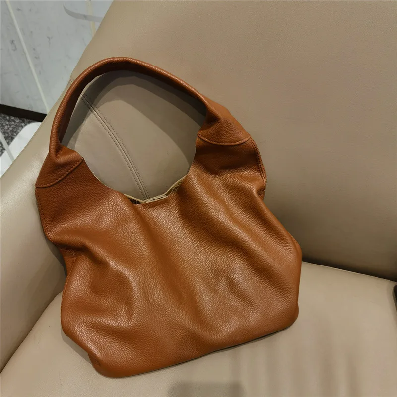 Genuine Leather Shoulder Female Tote Female Mother Bag Large Foreign Trade Mobile Phone Bag Female Steamed Stuffed Bun Bag
Genuine Leather Shoulder Female Tote Female Mother Bag Large Foreign Trade Mobile Phone Bag Female Steamed Stuffed Bun Bag