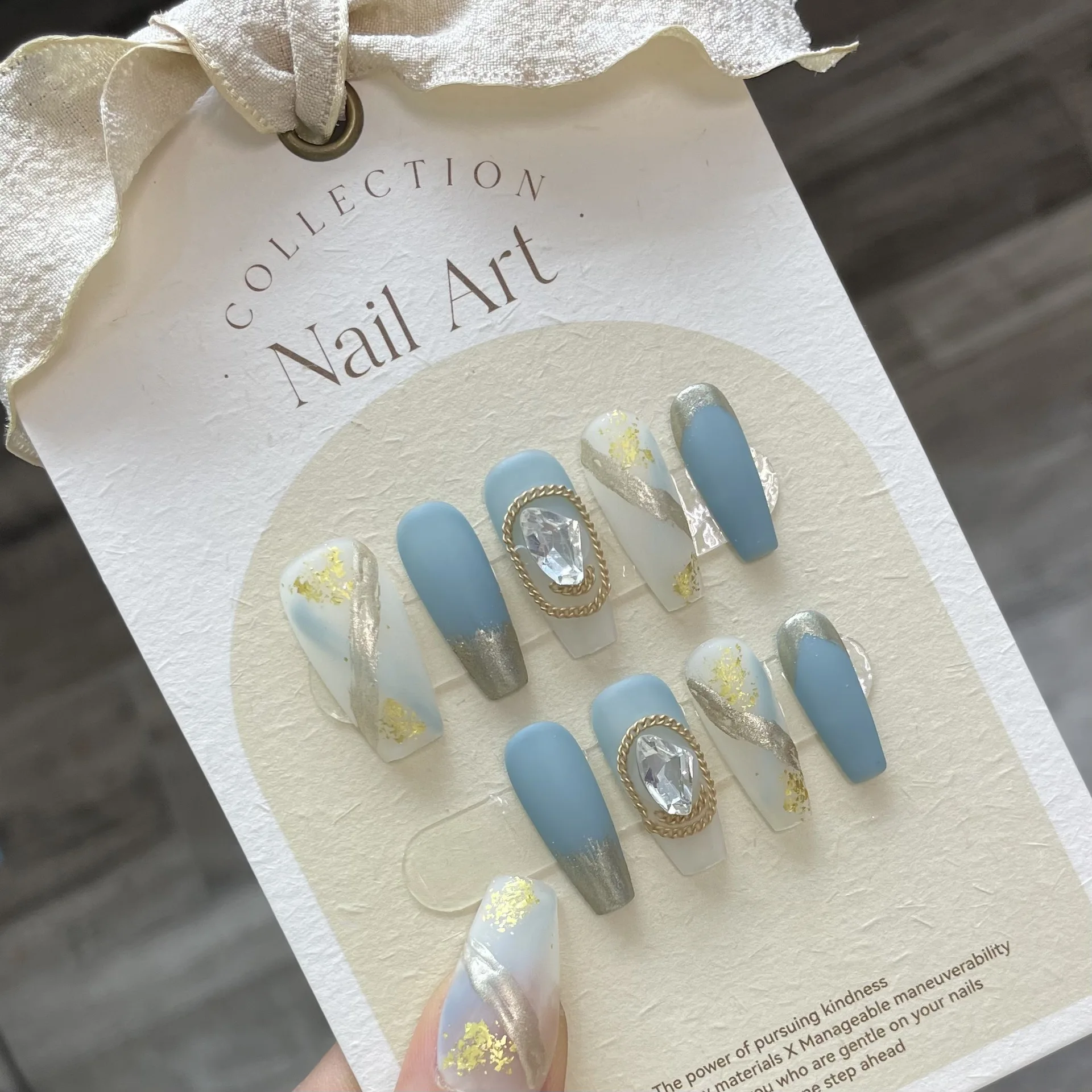 Handmade Luxury Press on Nails Mattle Blue Medium-length Reusable Adhesive Fake Nails Artifical Nail Tips Nail Art for Girls
Handmade Luxury Press on Nails Mattle Blue Medium-length Reusable Adhesive Fake Nails Artifical Nail Tips Nail Art for Girls
