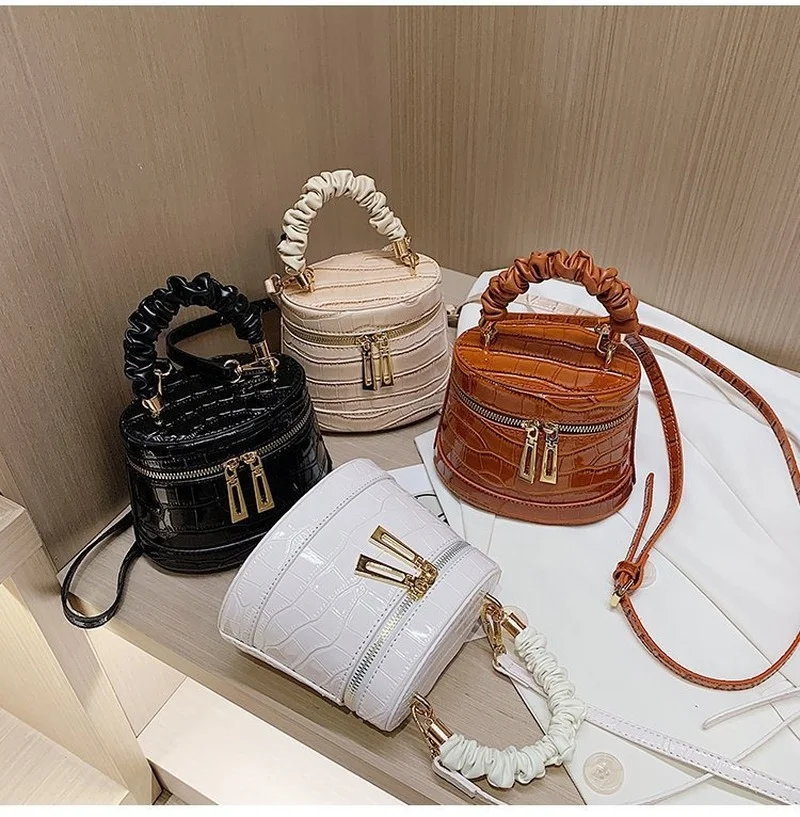 Hand-held Small Bag Female New Trendy All-match Pu Waterproof Crossbody Bag Summer Texture Stone Pattern Bucket Bag
Hand-held Small Bag Female New Trendy All-match Pu Waterproof Crossbody Bag Summer Texture Stone Pattern Bucket Bag