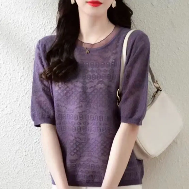 Casual Plaid Fashion Hollow Out Pullovers Summer Short Sleeve Round Neck Women's Clothing Elegant Lace Spliced Straight T-shirt
Casual Plaid Fashion Hollow Out Pullovers Summer Short Sleeve Round Neck Women's Clothing Elegant Lace Spliced Straight T-shirt