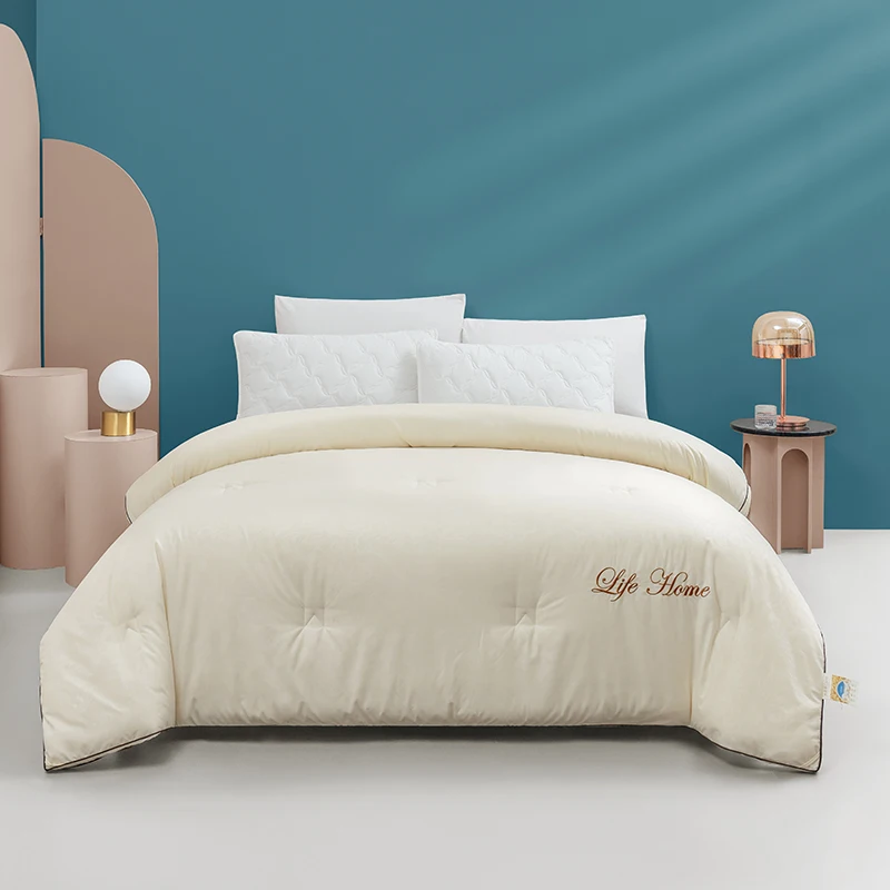 Soybean Fiber Quilt Winter Quilt Four Seasons Universal Air Conditioner Summer Cooling Duvet Insert Spring and Autumn Thickening
Soybean Fiber Quilt Winter Quilt Four Seasons Universal Air Conditioner Summer Cooling Duvet Insert Spring and Autumn Thickening